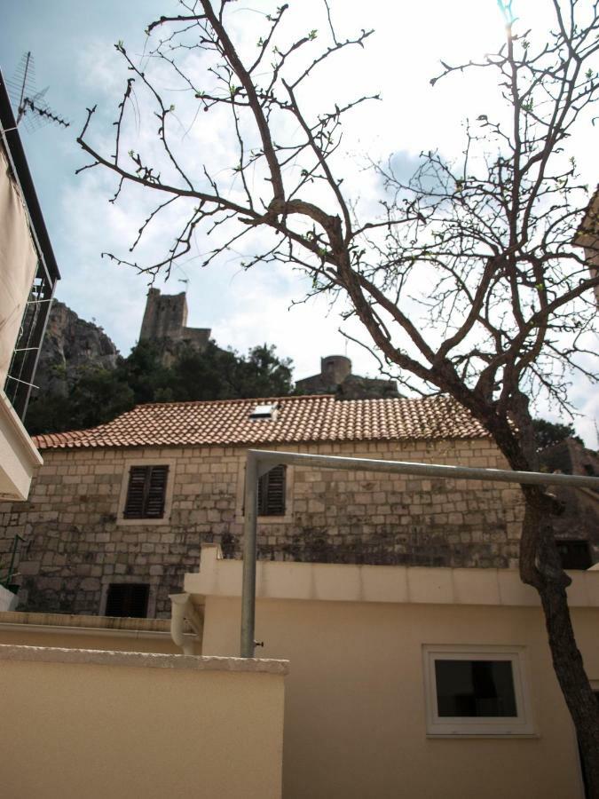House Nataniel In Omis Near Sea Lejlighed Eksteriør billede