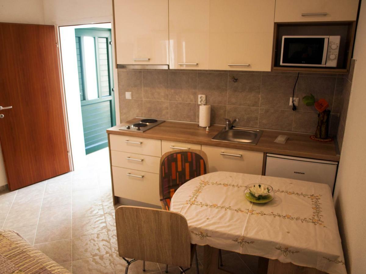 House Nataniel In Omis Near Sea Lejlighed Eksteriør billede